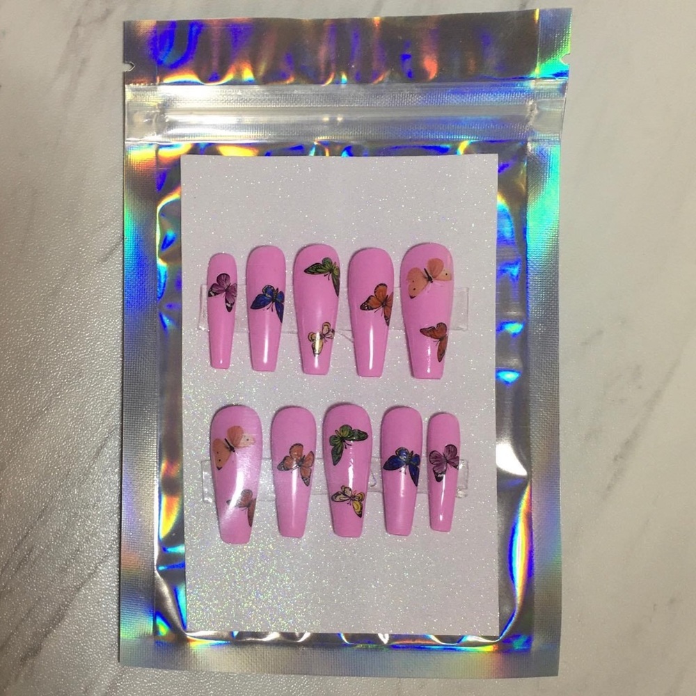 Butterfly Press On Nails - Picture 1 of 4
